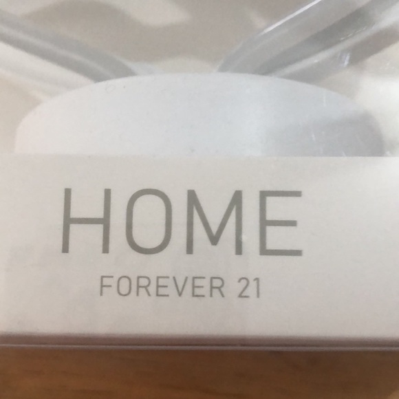 π F21 Lips neon light - Picture 6 of 6